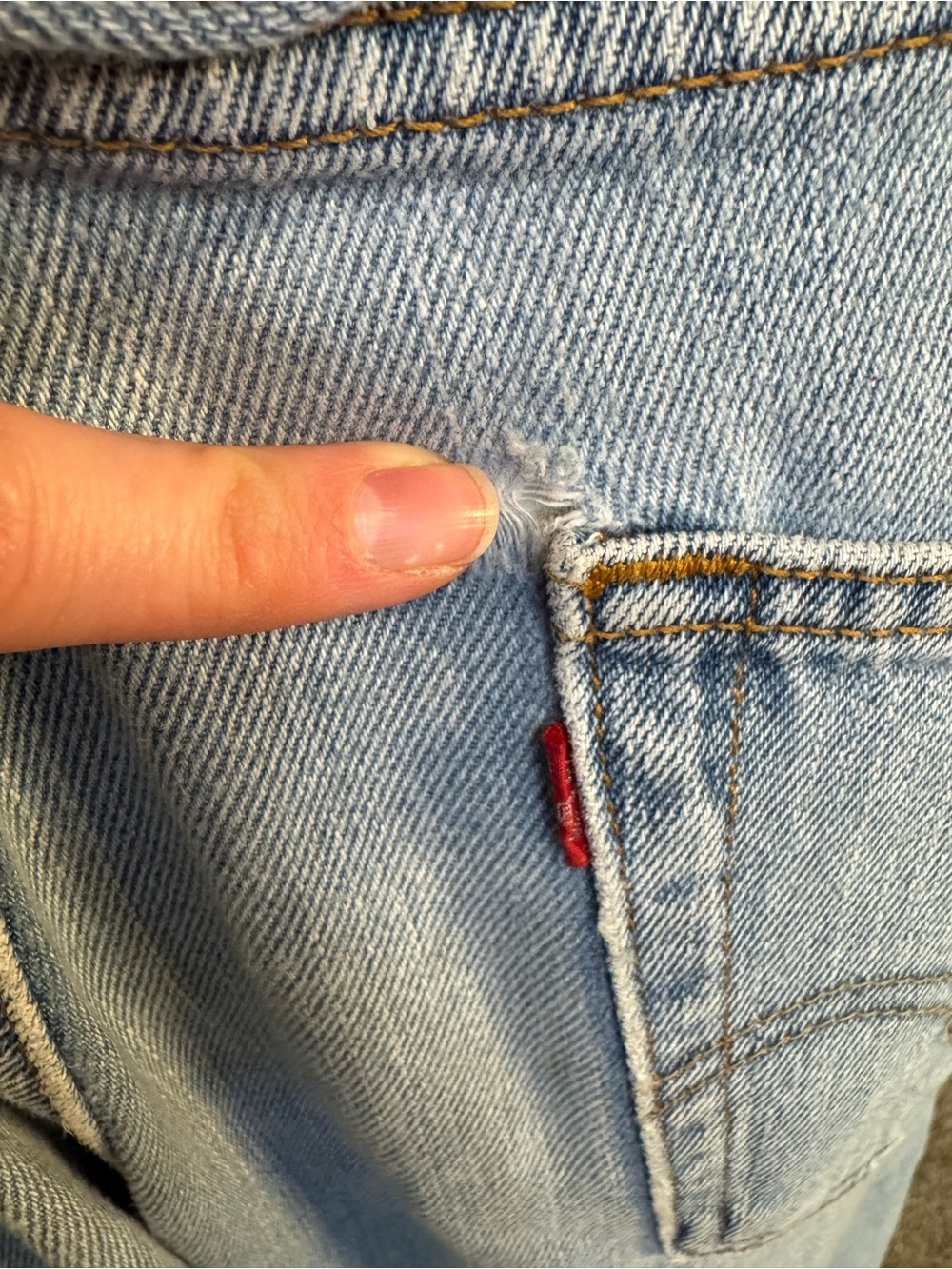 Vintage Relaxed Fit 550s Levi’s Jeans - Picture 4 of 4